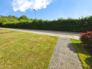 Photo 8- click for photo gallery